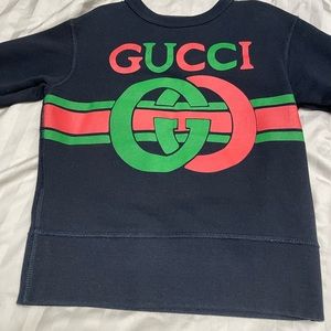 Gently used ,Authentic Gucci unisex children’s size 6 sweatshirt.